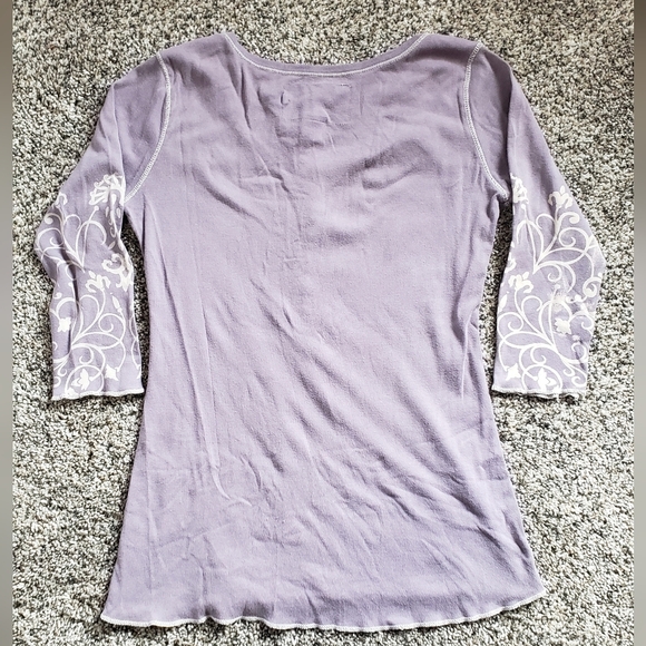 Aventura| Organic Cotton Henley Tunic Top with V-Neck - Picture 5 of 5